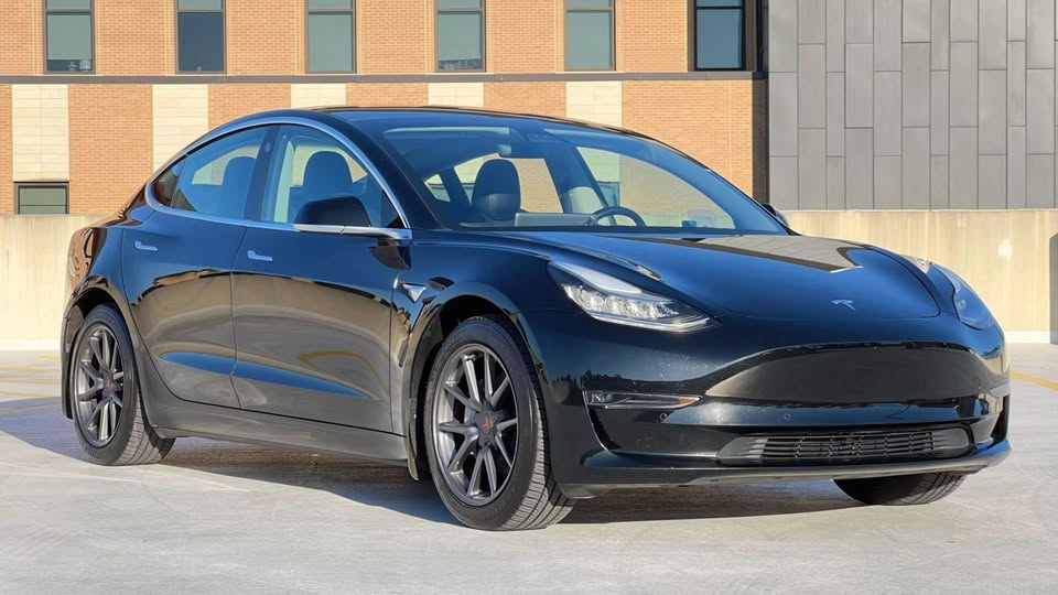 
								2019 Tesla model 3 full									