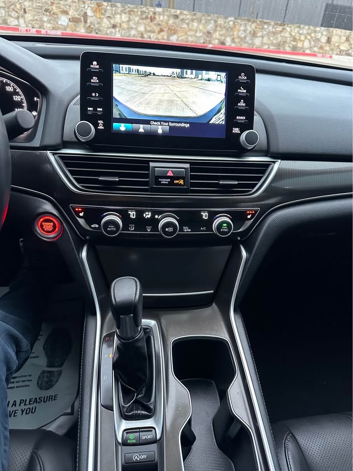 
								2022 Honda Accord Sport SE full									