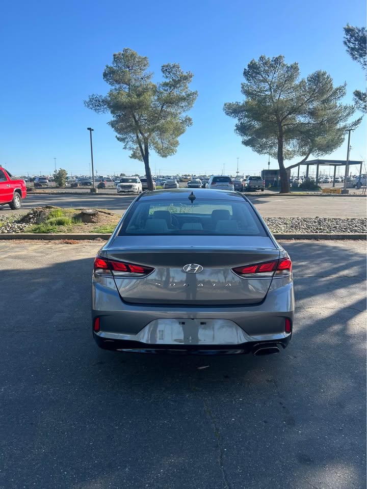
								2019 Hyundai sonata SEL full									