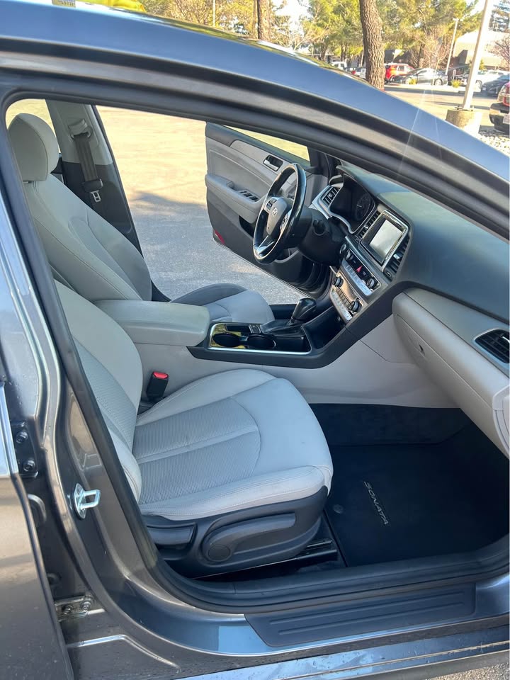
								2019 Hyundai sonata SEL full									
