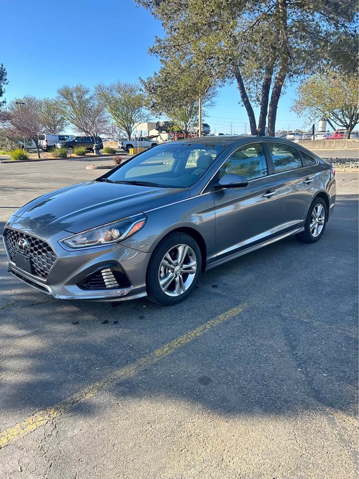 
								2019 Hyundai sonata SEL full									