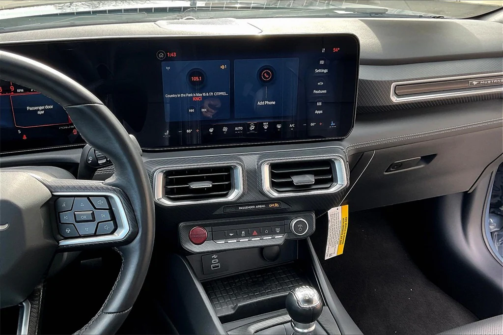 
								2024 Ford Mustang GT Premium Coupe full									