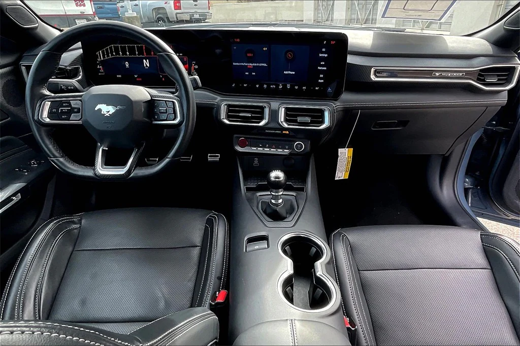 
								2024 Ford Mustang GT Premium Coupe full									