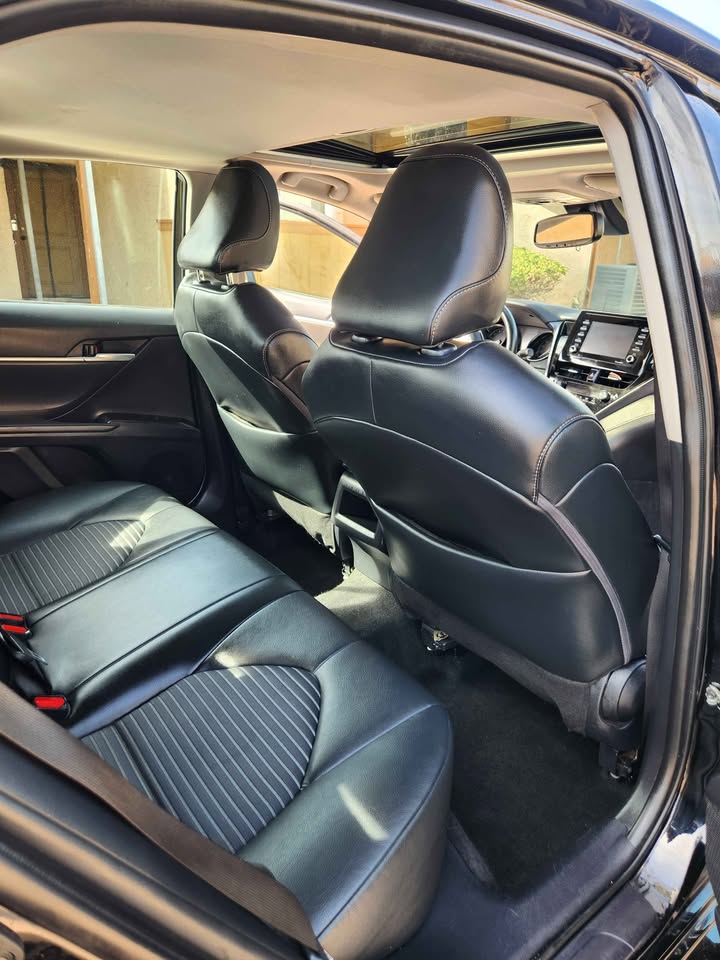 
								2023 Toyota Camry SE Nightshade Edition Sedan 4D full									