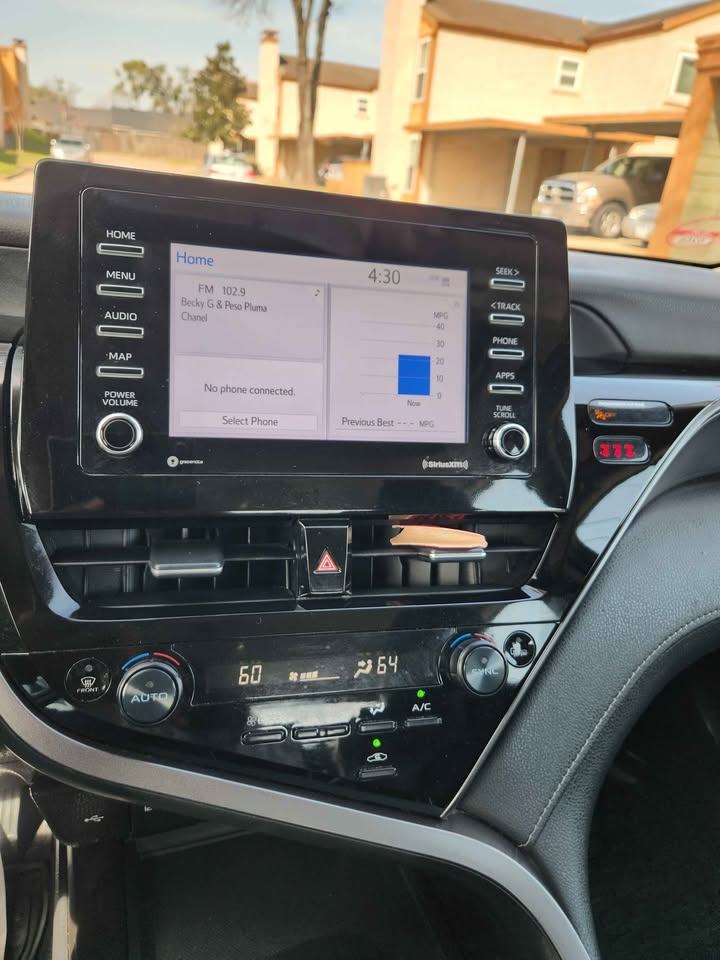 
								2023 Toyota Camry SE Nightshade Edition Sedan 4D full									